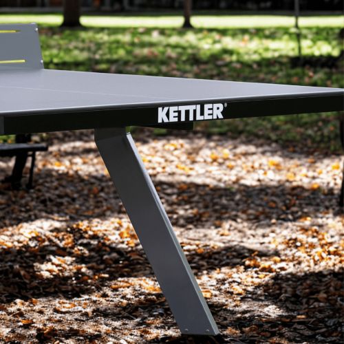 KETTLER Tischtennisplatte Eden Outdoor im Einsatz