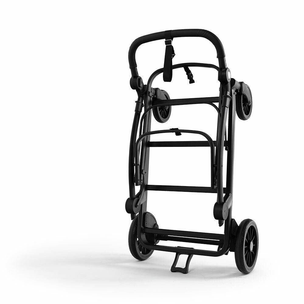 Aufrecht stehendes Gestell des KETTLER Klappbollerwagens Compact in Schwarz, einfach zu transportieren und zu verstauen.