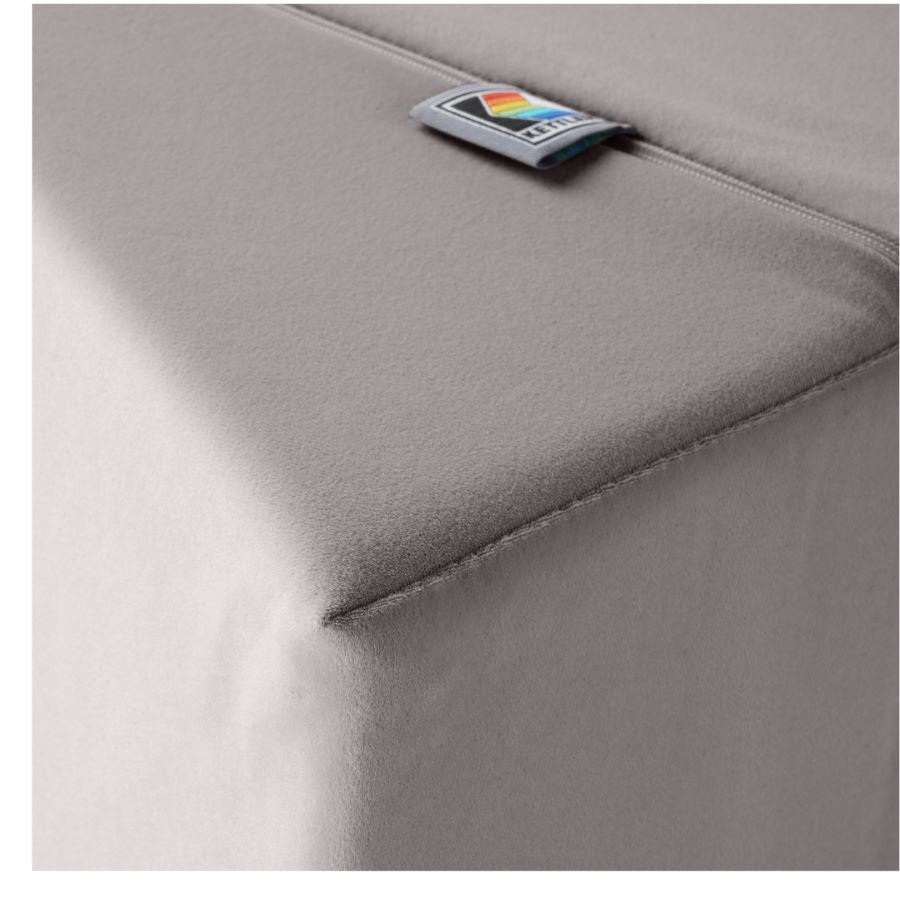 KETTLER Spielsofa KREATY Creme - farbiges Kettler Logo am hochwertig verarbeiteten Bezug