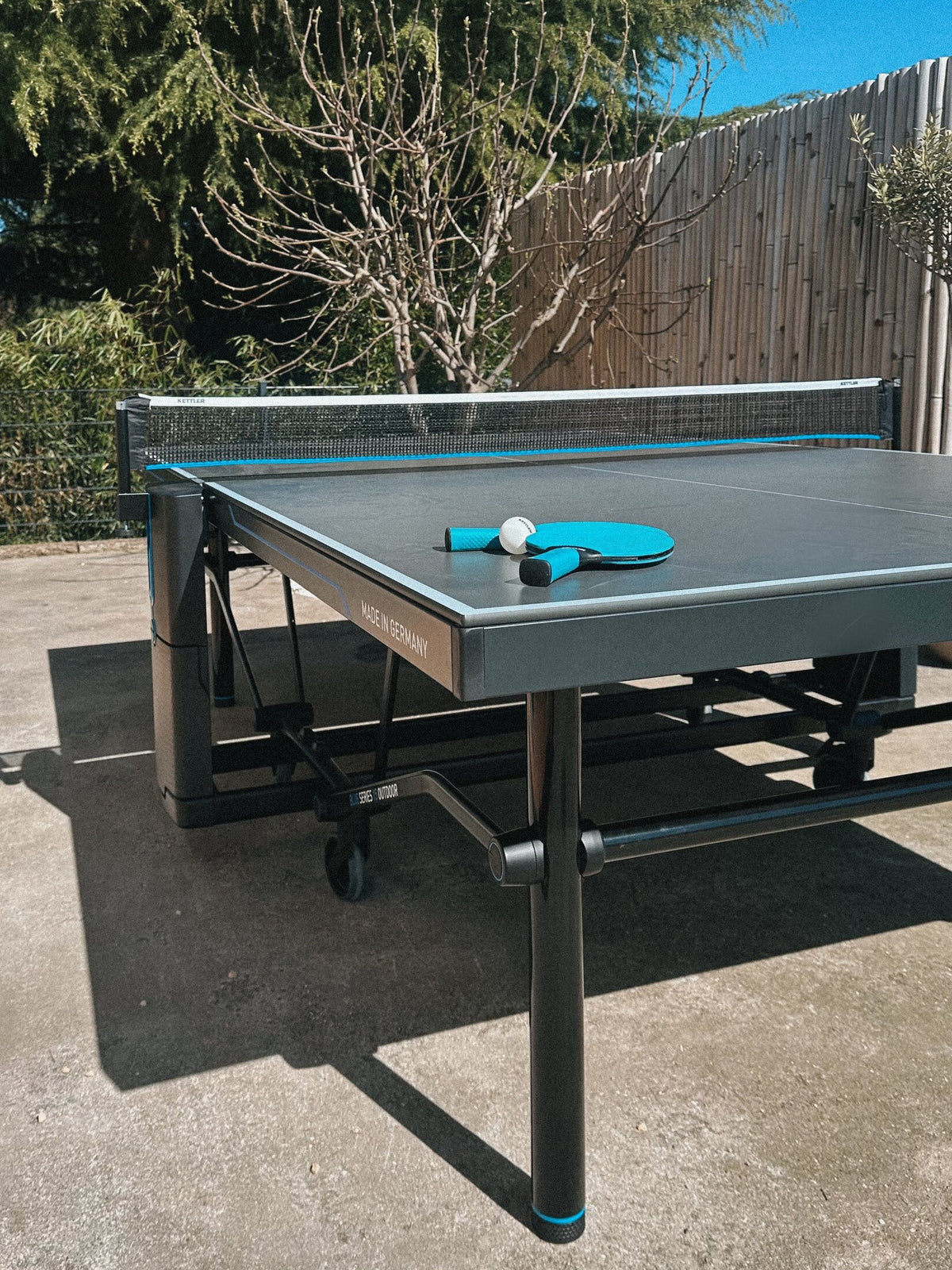 KETTLER Tischtennisplatte K15 Outdoor im Einsatz