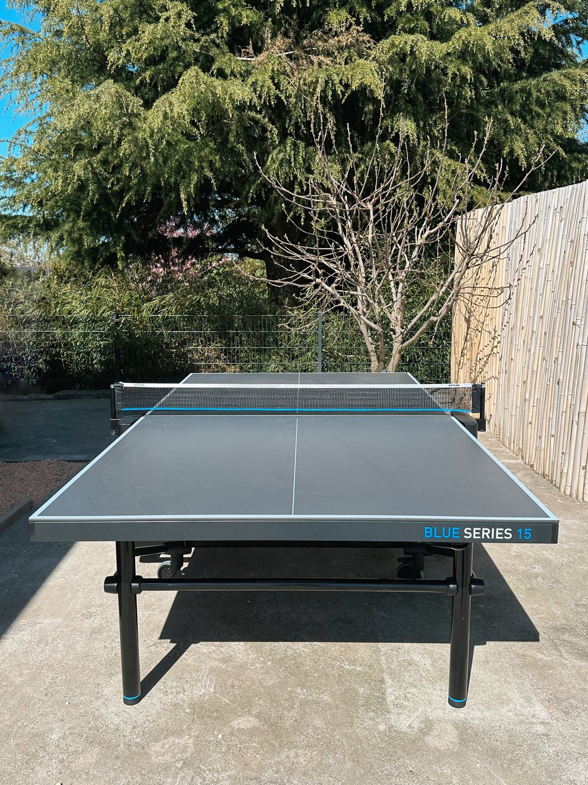 KETTLER Tischtennisplatte K15 Outdoor im Einsatz