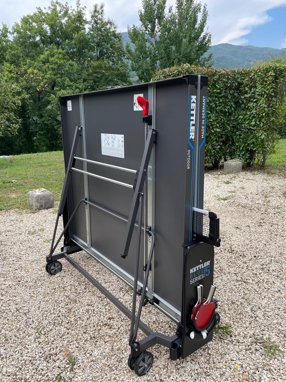 KETTLER Tischtennisplatte K5 Outdoor im Einsatz
