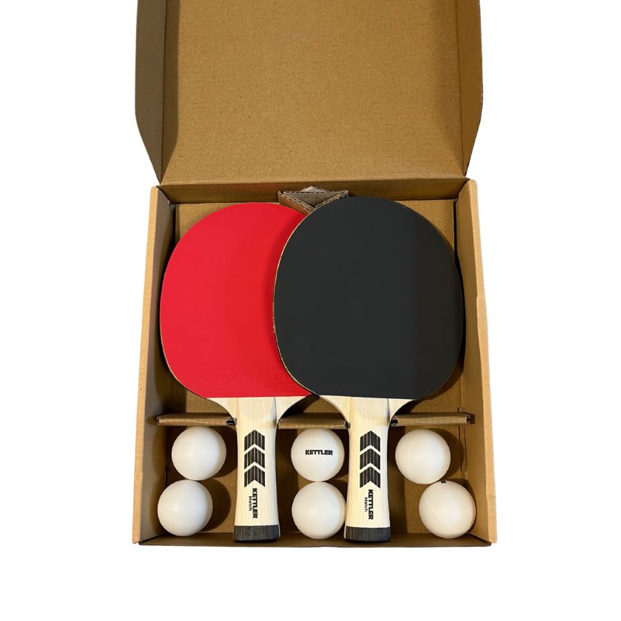 Das KETTLER Tischtennisschläger-Set Match beinhaltet 2 Holzschläger und 6 Tischtennisbälle